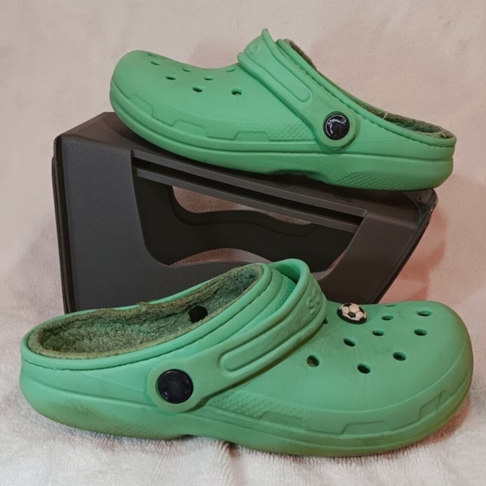 Size J3 Crocs Classic Fleece Fur Lined Clogs Kids Youth Mint Green